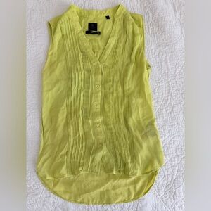 David Lawrence 100% Silk Sleeveless Pintuck Button-Front Top - Lime